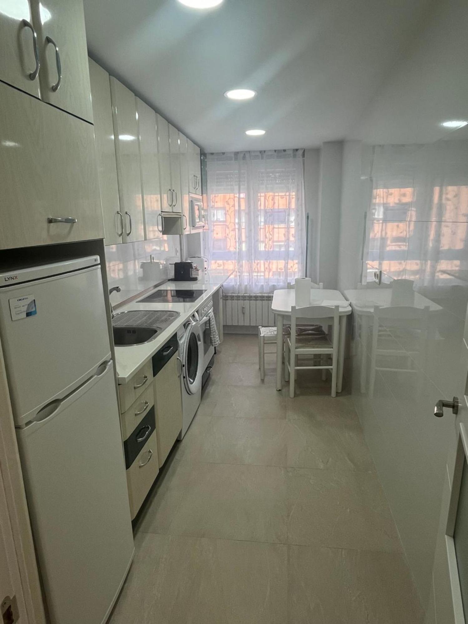Apartamento Vacacional Бургос Екстер'єр фото